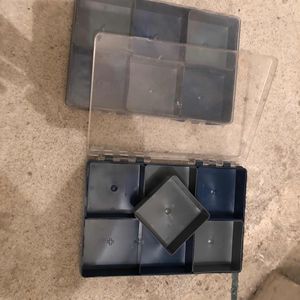 Boîte de rangement avec compartiments 