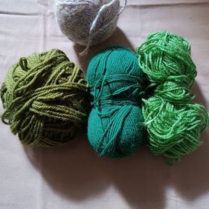 Lot 2 pelotes de laine 