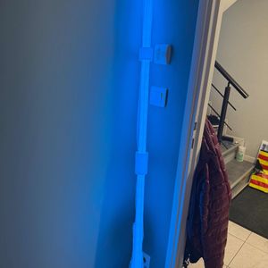 Lampe sur pied - néon bleu