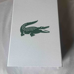 Boîte Lacoste 