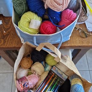 Fils et crochets