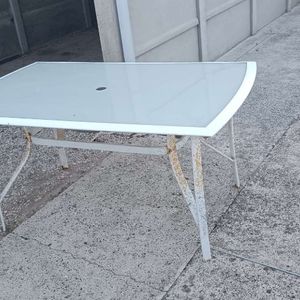 Table plateau nickel...pied a restaurer 