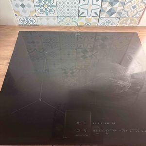 Plaque induction electroluxe erreur E5