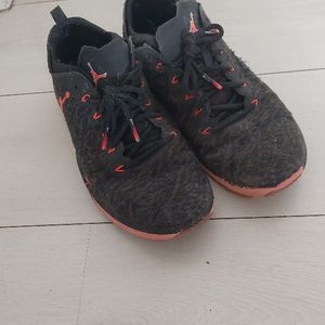 Basket taille 42