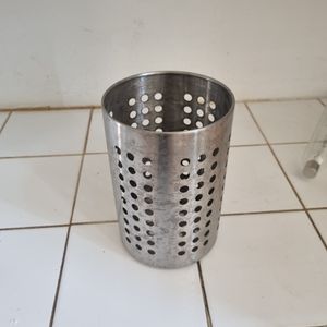 Pot à couverts