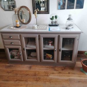Meuble en bois avec dessus carrelé blanc m