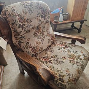 Fauteuil en bois massif 