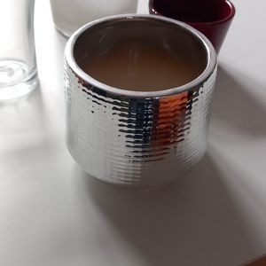 4 pots