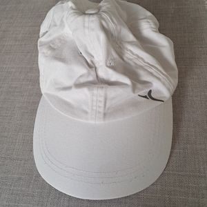 Casquette blanche domyos 