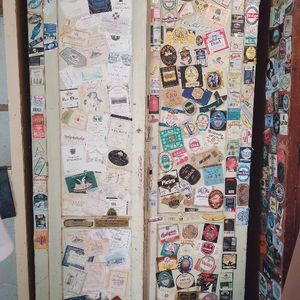 Vieille armoire  en vrai bois