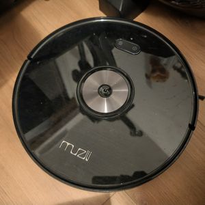 Aspirateur robot Muzii