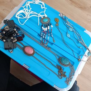 Lot bijoux 