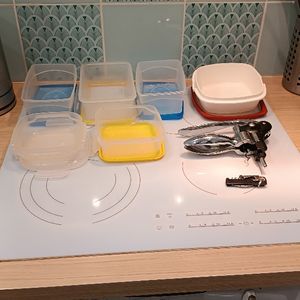 Tupperware et ustensiles