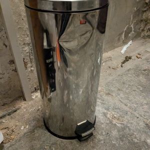 Grande poubelle de cuisine