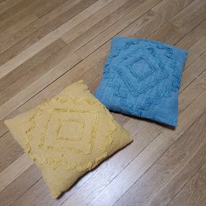 Lot 2 coussins canapé bleu et jaune