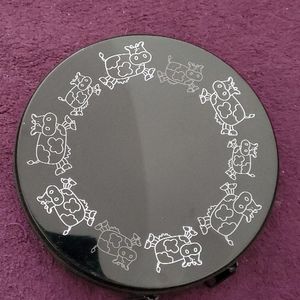 🥏Jolie boîte avec des vaches pour ranger CD 🥏