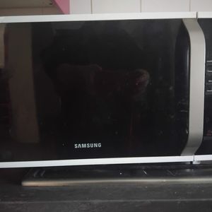 Donne micro ondes à réparer 