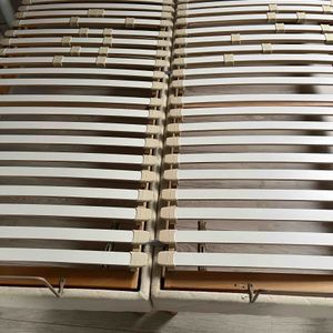 2 sommiers articulés 80x190 et les matelas 