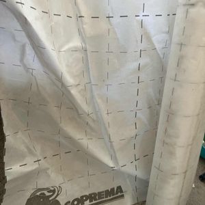 Rouleau intissé sous parquet (?)