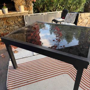 Grande table extensible extérieure 