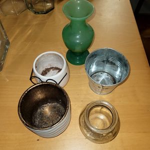 Petits pots pour fleurs ou plantes 