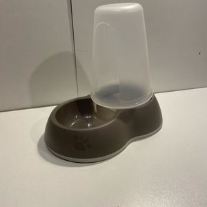 Distributeur de croquettes 