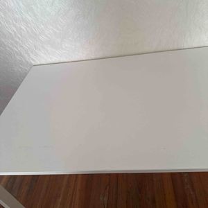 Table à manger blanche 