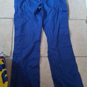 Pantalon travail T 40/42 a laver 