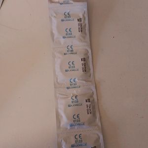 Preservatif neuf RESERVER YOUSEF K