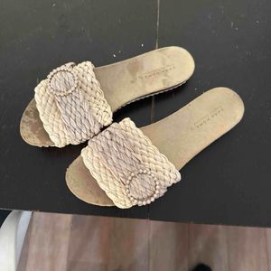 Sandales Zara home , taille 37