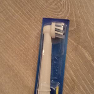 TETE DE BROSSE ORAL B ( RÉSERVÉ POUR A)