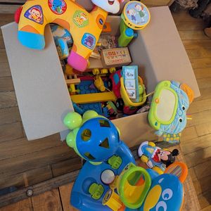 Gros lot de jouets enfant très bon état 