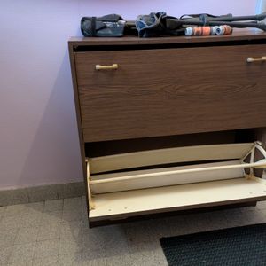 meuble à chaussures à récupérer