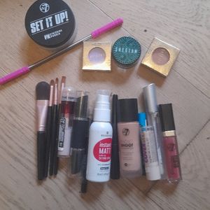 maquillage et miroir