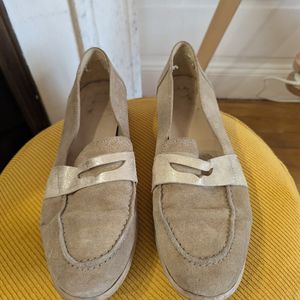 Mocassins beiges T40