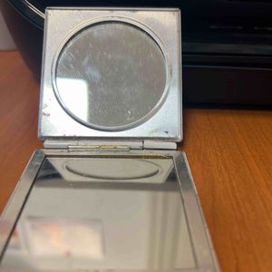 Petit miroir à réparer 