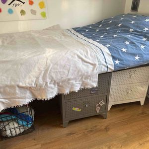 Lit mi hauteur sans matelas 