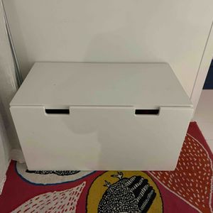 Coffre de rangement blanc 