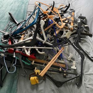 Cintres, pinces jupes.