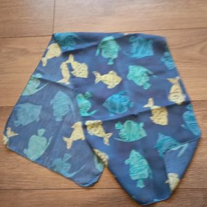Foulard poissons bébé 