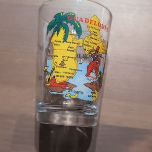 Petit verre sur la Guadeloupe 