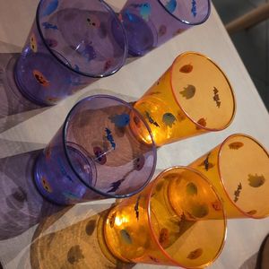 6 verres en plastiques sur le thème d'halloween