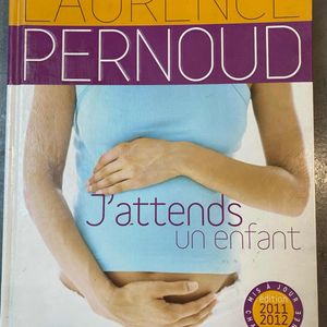 Livre «&nbsp;j’attends un enfant&nbsp;» de LAURENCE PERNOUD 