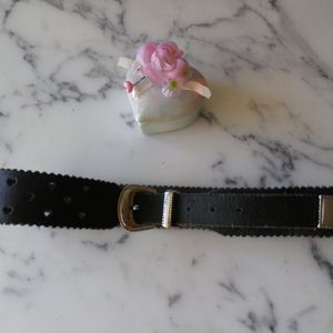 Ceinture en cuir petits coeurs