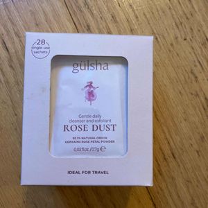 Produit lavant/exfoliant poudre