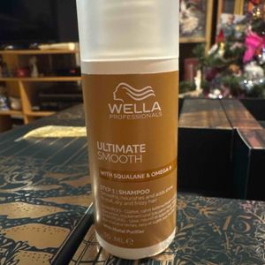 Shampooing lissant et éclatant pour cheveux boucle