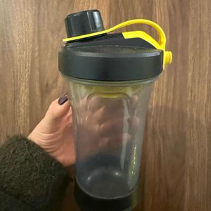 Gourde plastique sport 