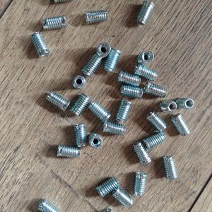 Douilles filetées pour bois 