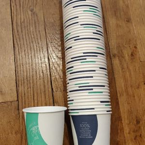 50 gobelets en carton 