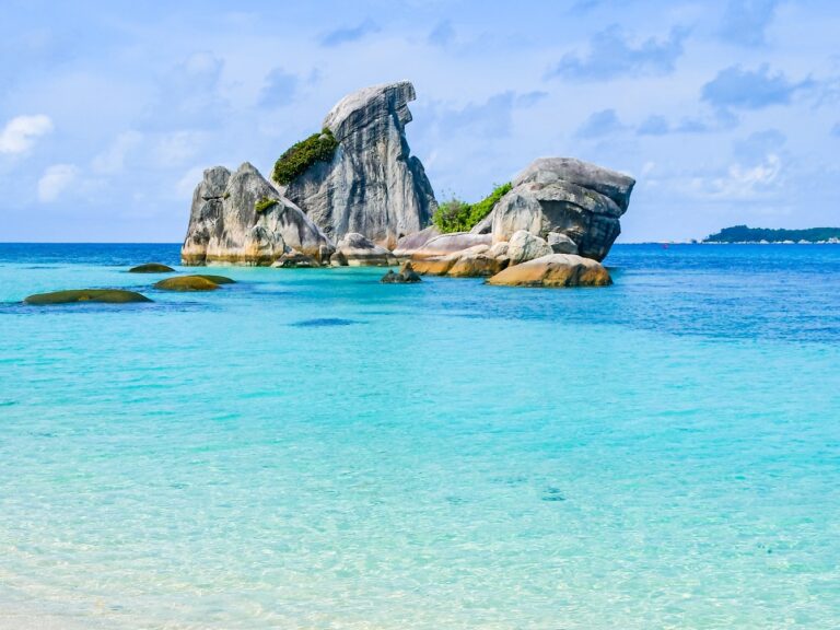 Belitung yang Dijaga Waktu